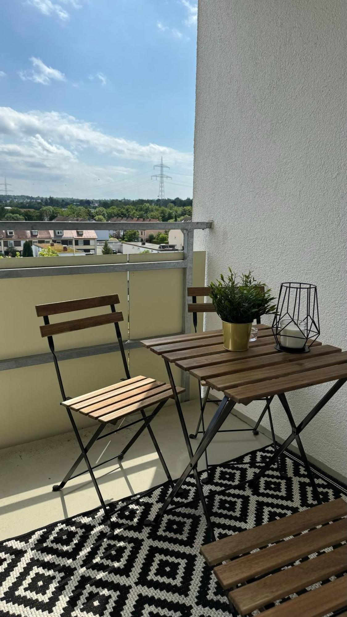 Sonniges City-Apartment Mit Suedbalkon Und Parklatz Neusass Exterior foto
